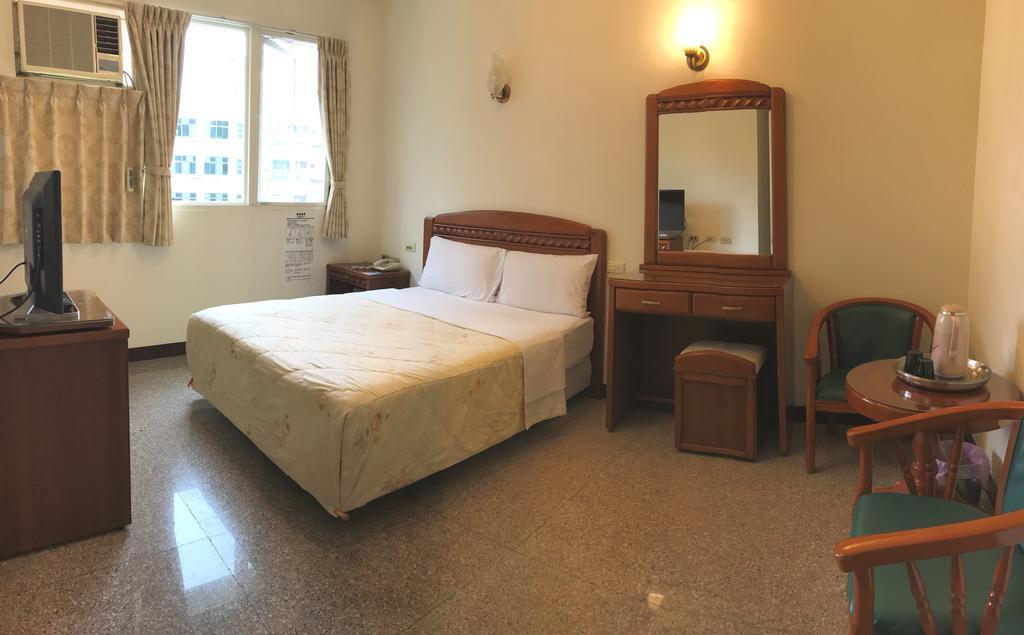 Chantai Hotel Хуалянь Экстерьер фото