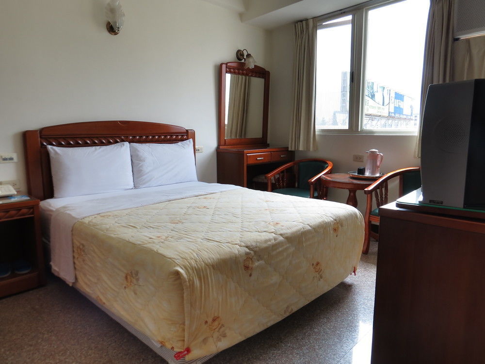 Chantai Hotel Хуалянь Экстерьер фото